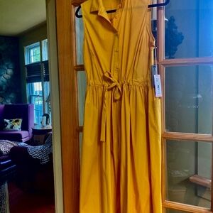 Eva Mendez summer shirt dress.  Beautiful yellow cotton dress
